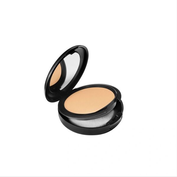 MAC - POWDER PLUS FOUNDATION -NC30