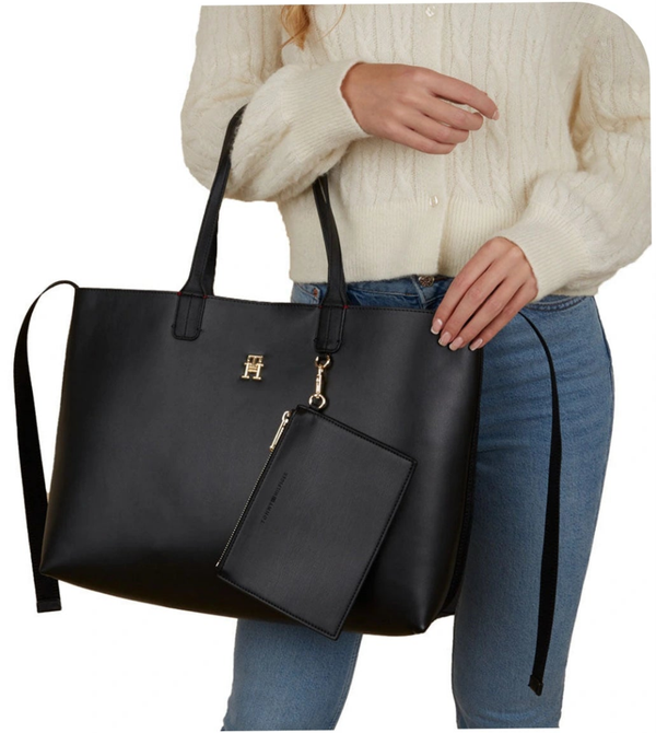 TOMMY HILFIGER - Black Polyethylene Handbag