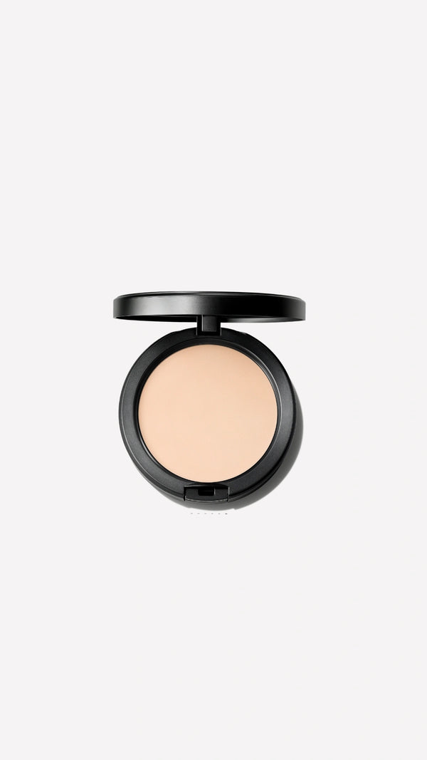 Mac -  
Studio Fix Powder Plus Foundation - NC10
